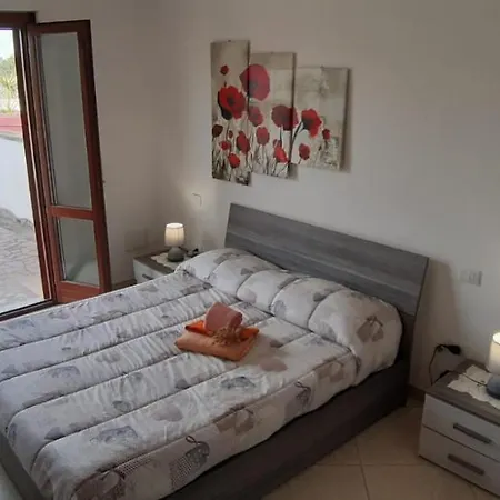 Rosa Casa vacanze SantʼAntìoco